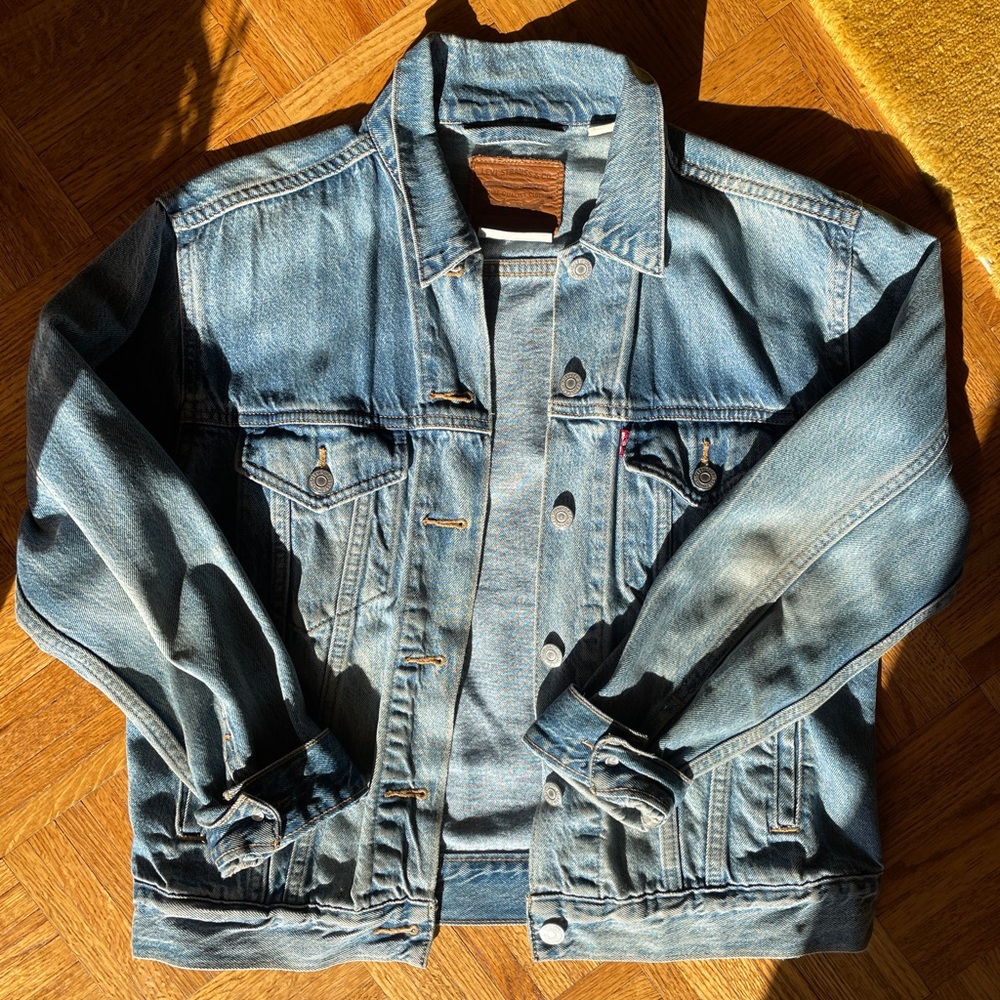 Levi’s Blue Denim Trucker Jacket